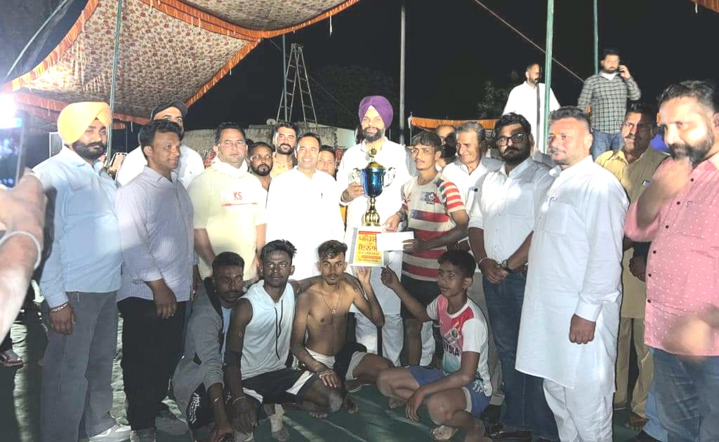 बाबा दीप सिंह जी आज़ाद स्पोर्ट्स क्लब द्वारा फ़तेहपुर में एक कबडडी टूर्नामेंट का आयोजन किया गया